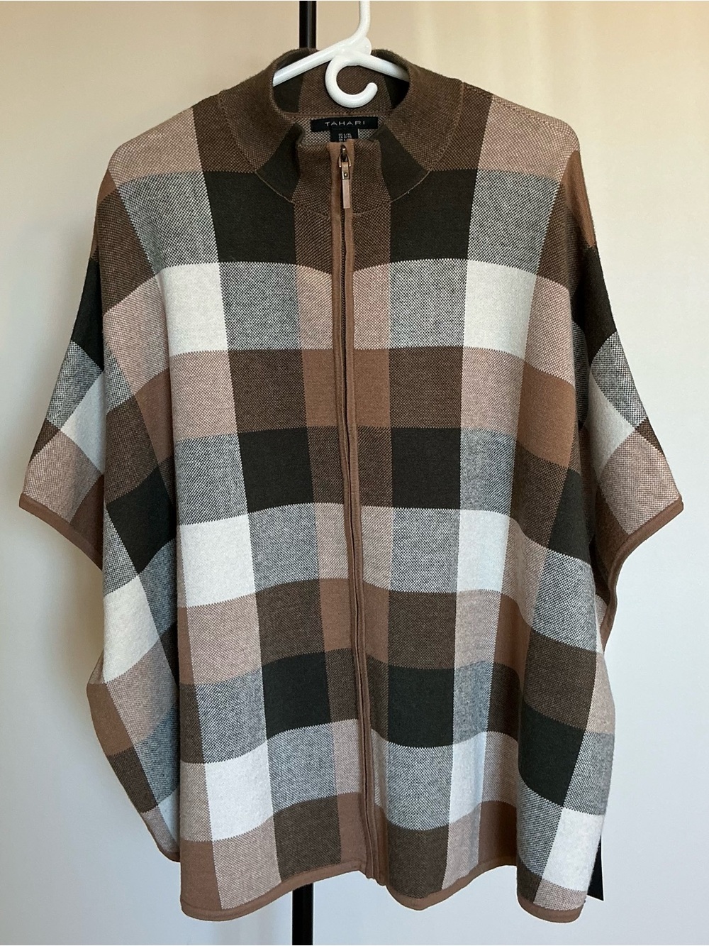 Tahari Poncho Sweater Jacket Brown Tan $129 L/XL NWT